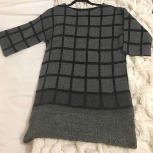 Banana republic gray & black shift dress